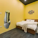 Hang Dieu Street View Homestay