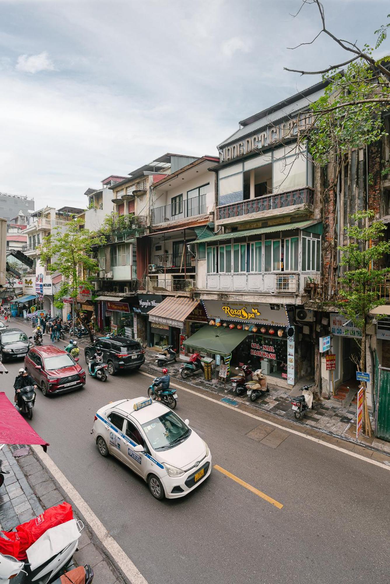 Căn hộ Hang Dieu Street View *